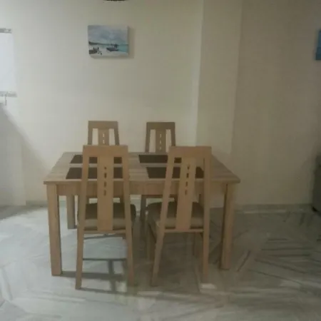Edificio Vicente 아파트 *