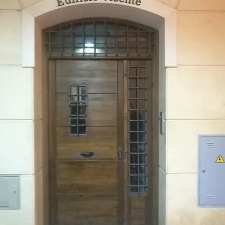 Edificio Vicente 아파트 *
